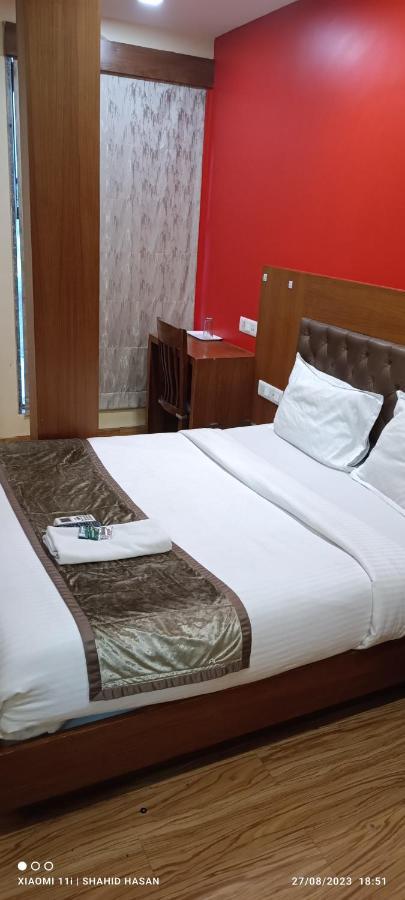 Hotel A Suites Bombay Extérieur photo